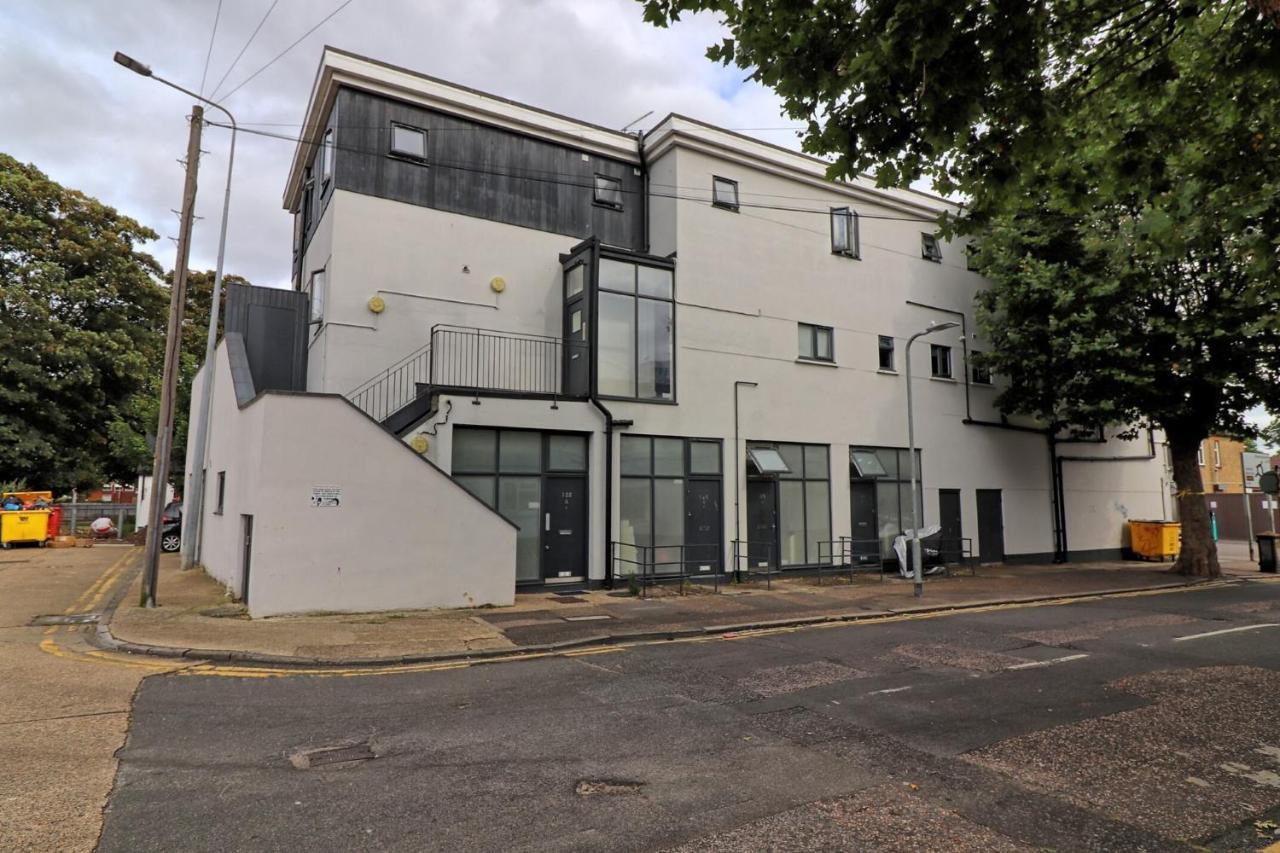 Urban Stylish Apartment - Southend Stays Exterior foto